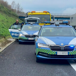 polizia stradale volanti autostrada Volanti della polizia stradale in autostrada